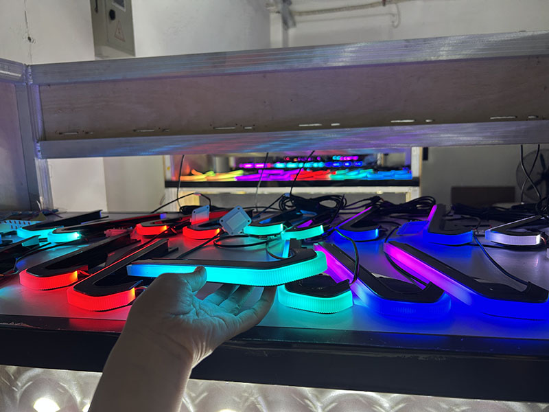 Vahid Auto Lighting Launches New Multi-Color DRL for Toyota Hilux, Enhancing Style and Visibility