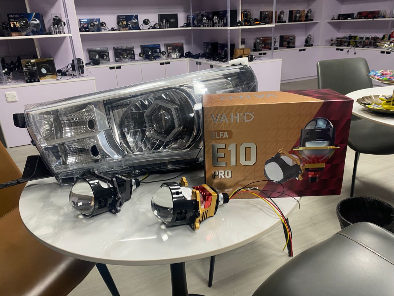 what is a headlight lens？